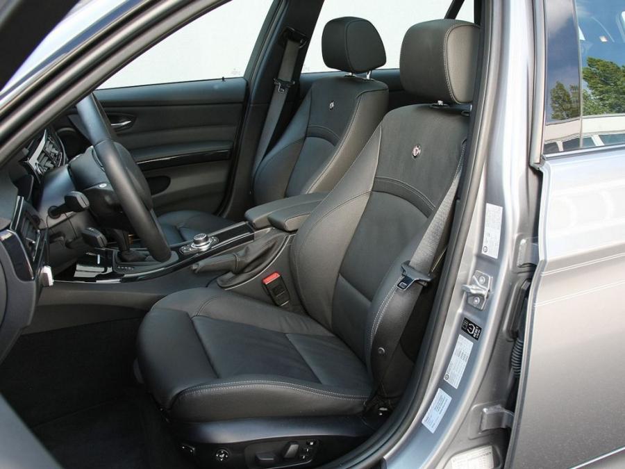 Интерьер Alpina B3 S Bi-Turbo Touring (E91) 2010 года  (фото 10 из 14)